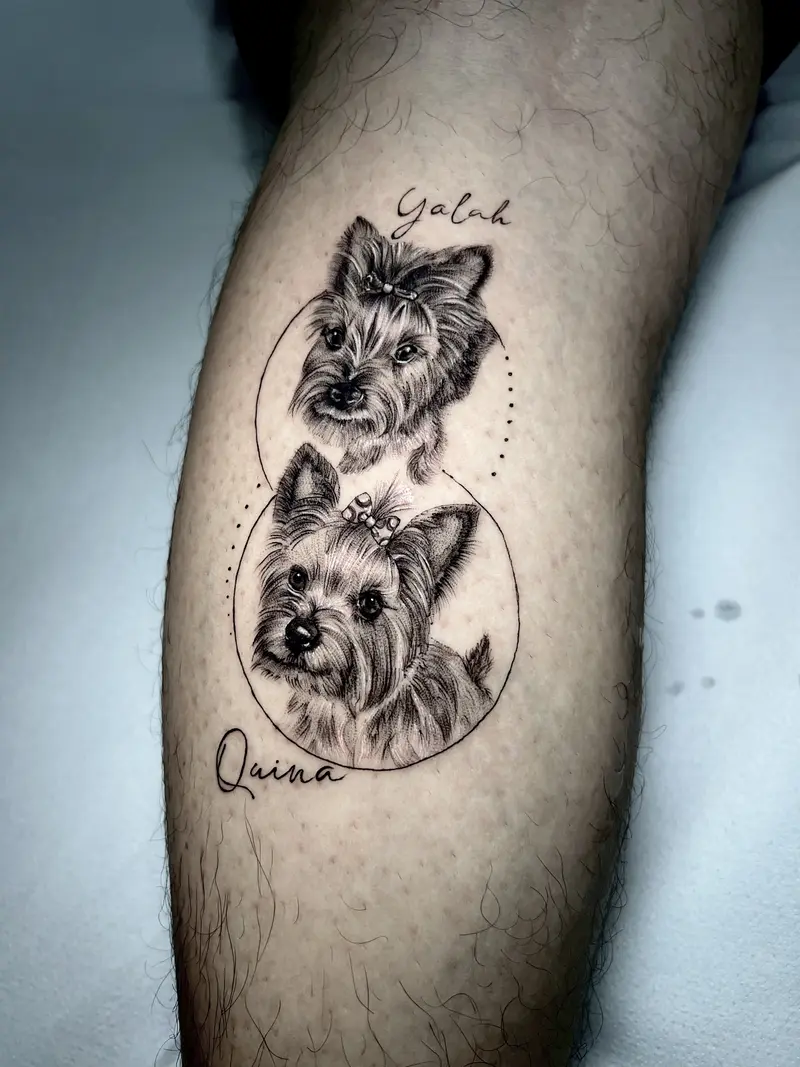 Composición doble con dos retratos de perro, tinta negra.